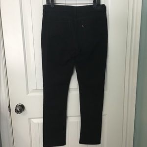 Levis Demi Curve Classic Rise Slim Leg Black Jeans